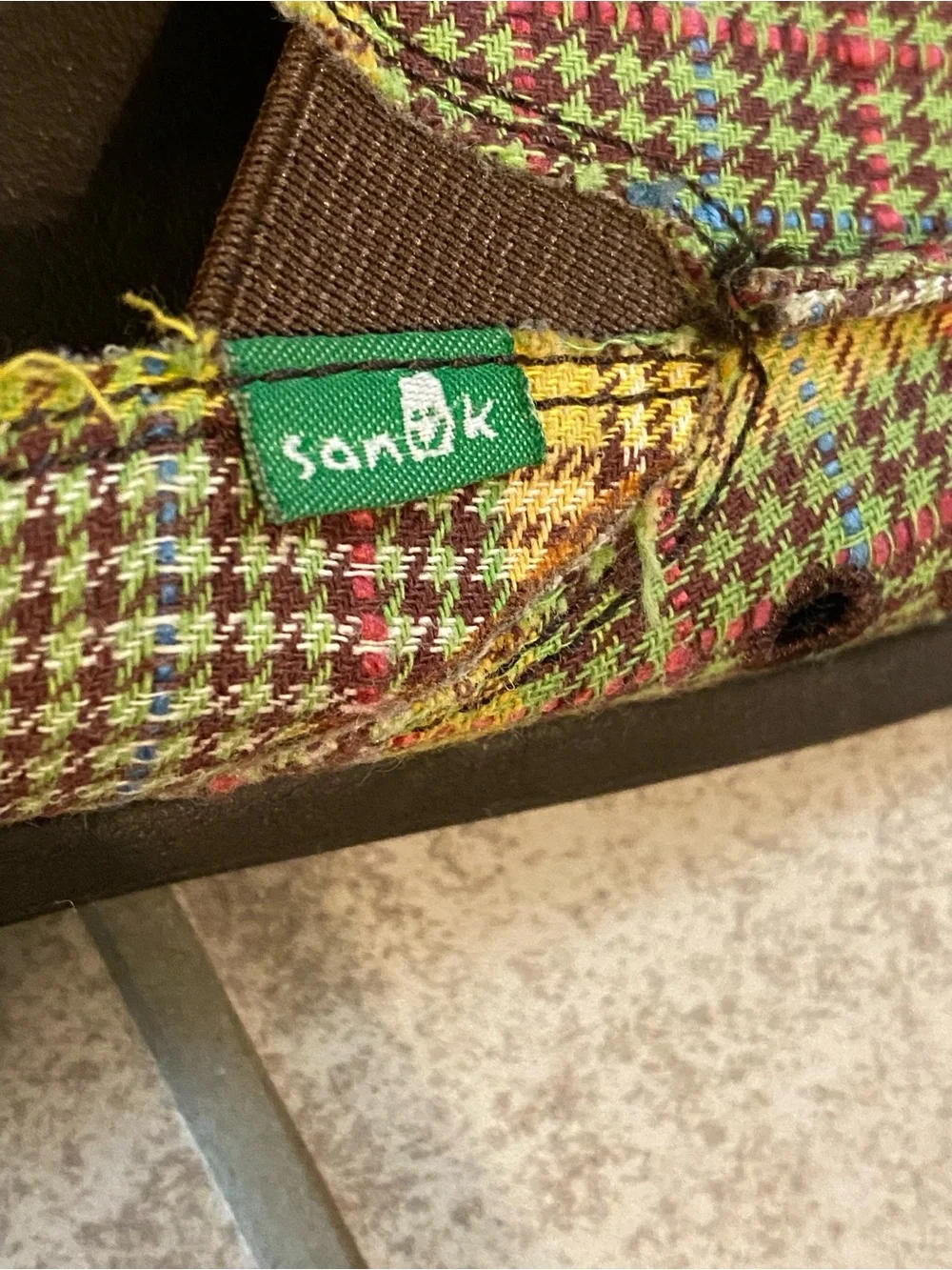 Sanuk casual slip